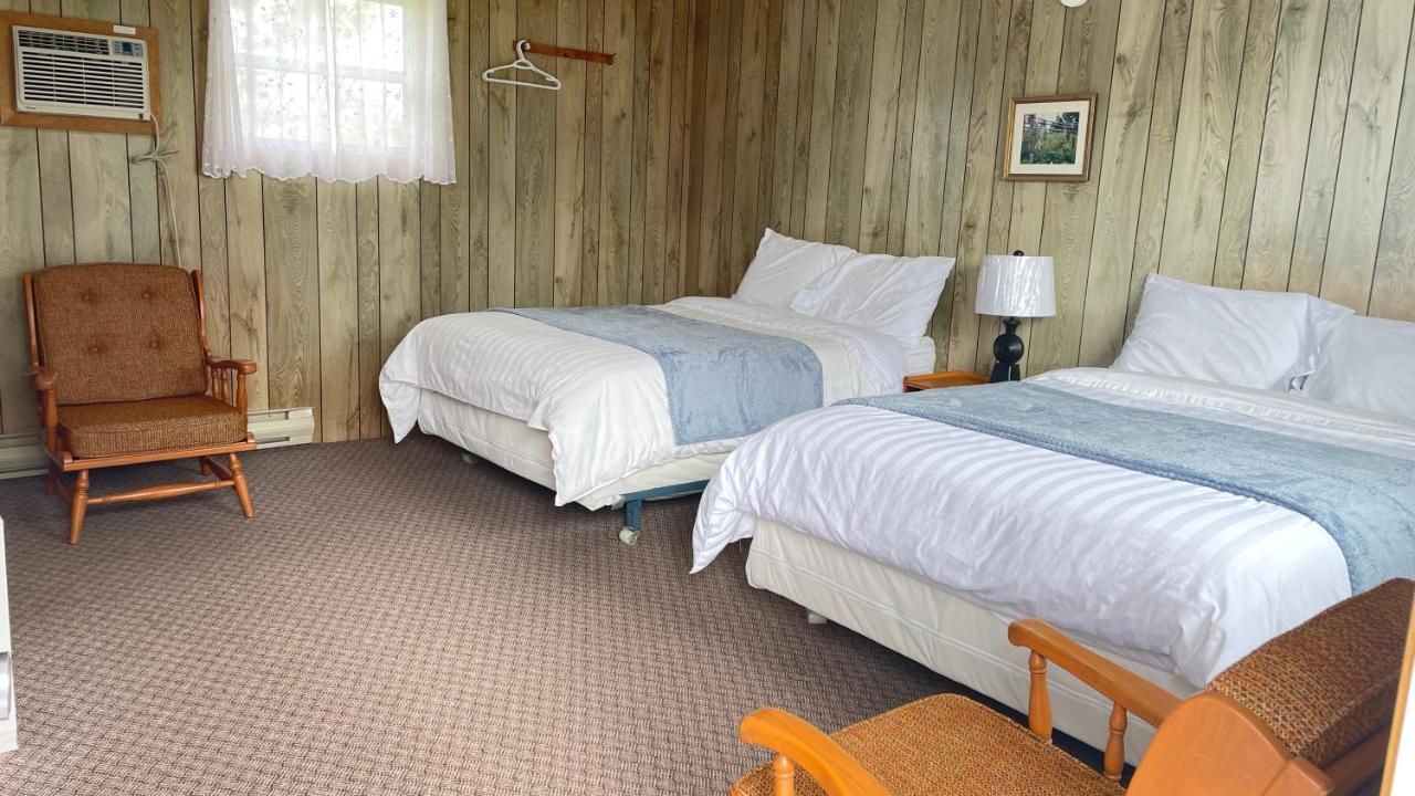 Rachel'S Motel And Cottages Surrey Екстериор снимка